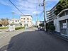 エントランス：スロープも設けられたエントランスですよ！