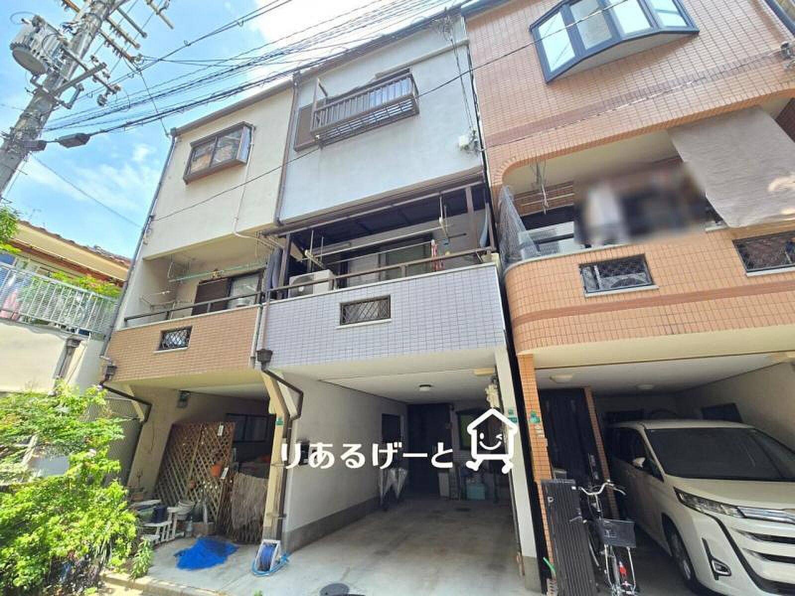 Used detached house · 3LDK in Osaka &mdash; photo 2