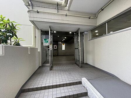 すっきりとしたエントランスが毎日お出迎えしてくれます。