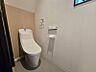 トイレ：使いやすいサイドパネル仕様の温水洗浄便座付トイレです！