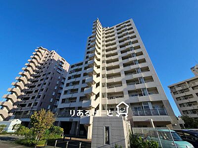 外観：緑と川に囲まれた落ち着いた住環境です！