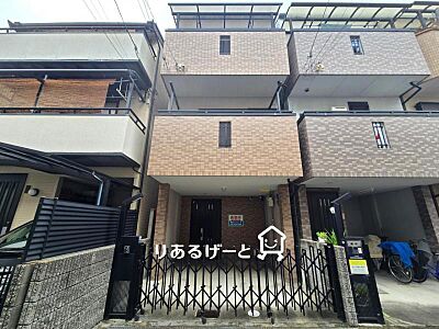 外観:商店街で賑わう最寄り駅まで徒歩6分! 外観:商店街で賑わう最寄り駅まで徒歩6分!