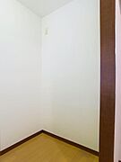 冷蔵庫置き場