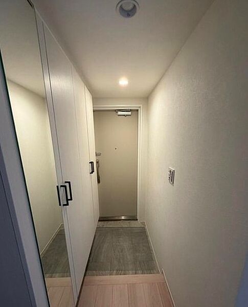 玄関を拡大表示