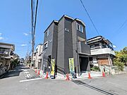 阪急「摂津市」駅徒歩13分・JR「千里丘」駅徒歩17分・モノレール「沢良宜」駅徒歩11分
