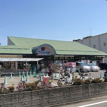 万代 水無瀬店(2180m)