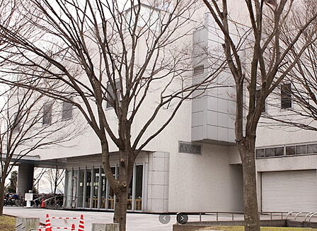 島本町立図書館(1115m)