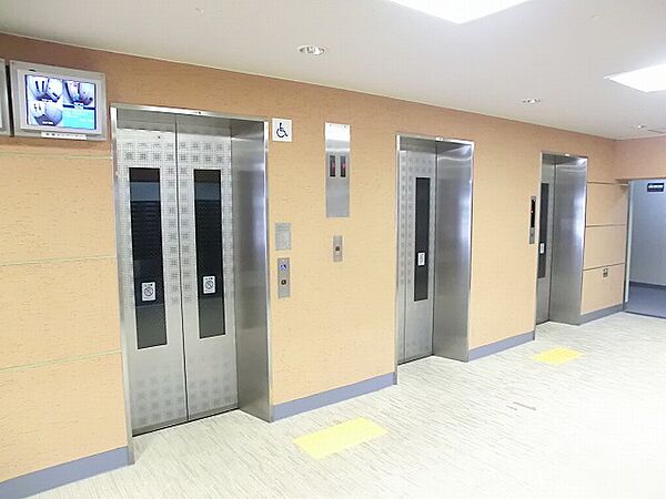 エントランスを拡大表示