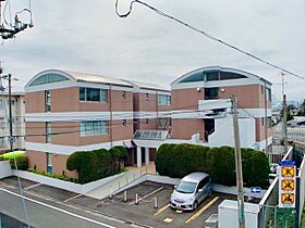 アールコート上野毛  ｜ 東京都世田谷区野毛2丁目18-23（賃貸マンション1LDK・3階・49.10㎡） その1