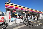 サークルＫ城東関目三丁目店 247m