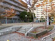 西今福公園 132m