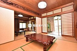 居間