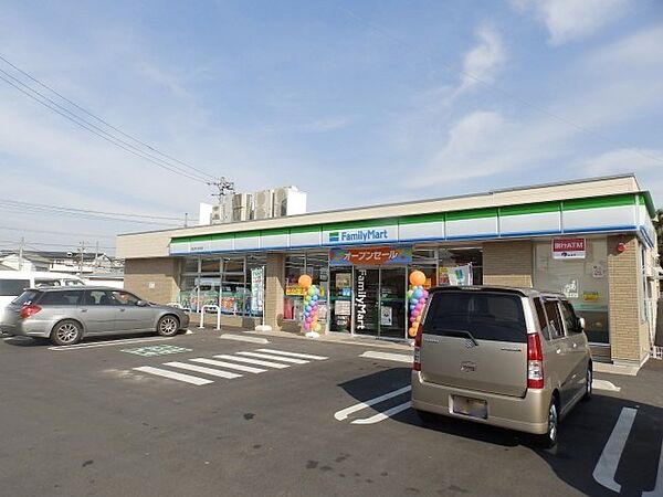 画像22:ファミリーマート　四日市小杉町店