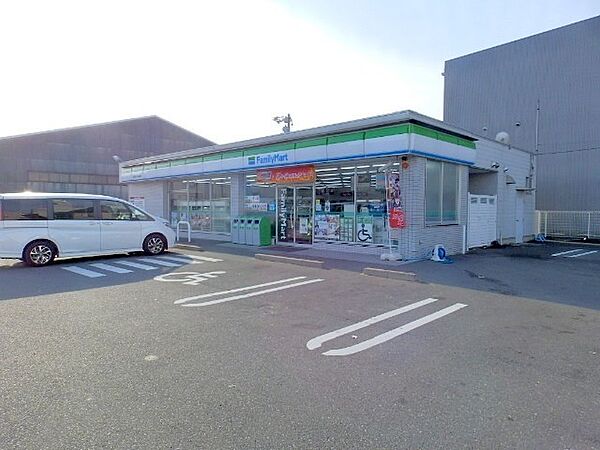 画像21:ファミリーマート　四日市三ツ谷東町店