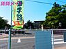 周辺：四日市市立富田小学校 1379m