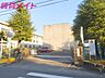 周辺：四日市市立富洲原小学校 915m