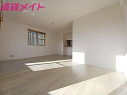 ラ　レーヴ 1階2LDKのリビング/ダイニング