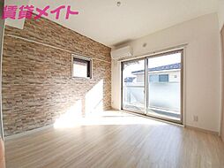 マリアロッソ富田 2階1LDKのリビング/ダイニング