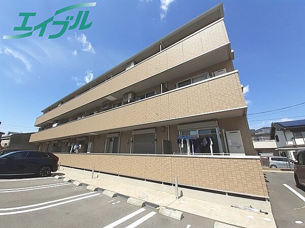 三重県桑名市大字江場(賃貸アパート1LDK・2階・44.71㎡)の写真 その1