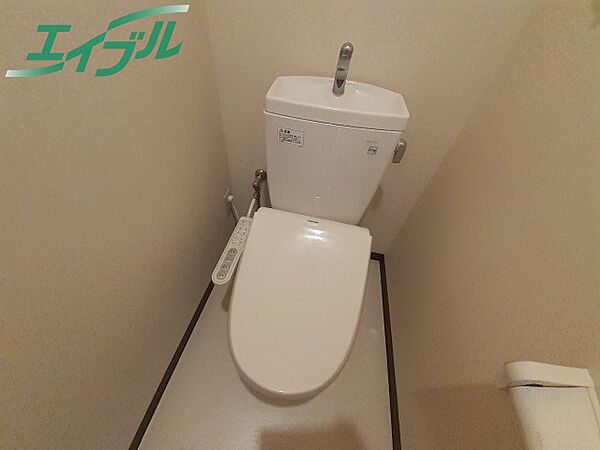 トイレ：同物件別部屋の物です。現状優先となります。