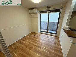 ルミエール真栄房 2階1LDKのリビング/ダイニング