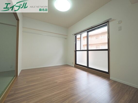 グロリアス.S・T_内装_5