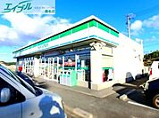 ファミリーマート桑名陽だまりの丘店 228m