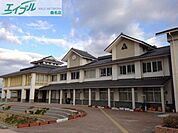 桑名市立長島中学校 1070m