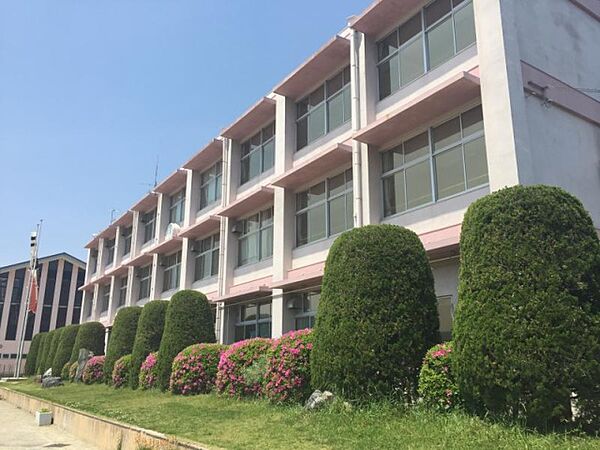 画像13:桑名市立修徳小学校