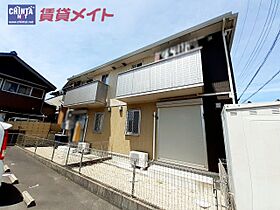 ルミエール 202 ｜ 三重県いなべ市員弁町畑新田（賃貸アパート1LDK・2階・55.29㎡） その1