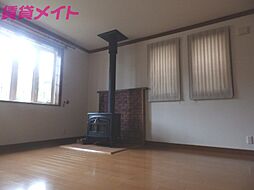 フローラルアヴェニュー多度 1階2LDKのリビング/ダイニング