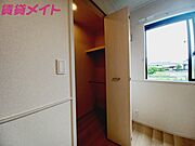 同型参考写真です
