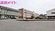 三重県立桑名工業高校 821m