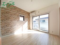 マリアロッソ富田 2階1LDKのリビング/ダイニング