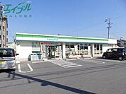 ファミリーマート四日市十志町店 442m