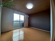 別部屋反転参考写真です