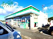 ファミリーマート桑名赤尾店 426m