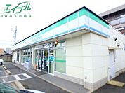 ファミリーマート朝日町おぶけ店 1212m