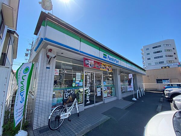 画像20:ファミリーマート　鵜の森二丁目店