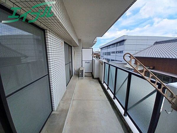 コンフォトゥールII 203｜三重県四日市市久保田２丁目(賃貸マンション3LDK・2階・65.92㎡)の写真 その13