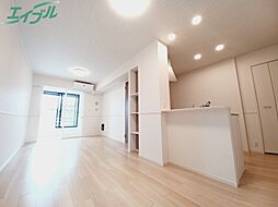 プリマヴェールIIIＣ 1階1LDKのリビング/ダイニング