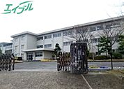 四日市市立常磐中学校 1390m