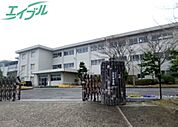 四日市立常磐中学校 2793m