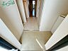 玄関：同物件別部屋写真