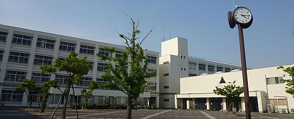 画像19:三重県立四日市工業高等学校