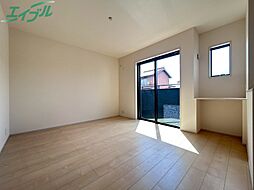 リーブルファイン白須賀 1階1LDKのリビング/ダイニング