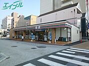 セブンイレブン四日市諏訪町店 144m