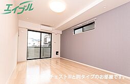 ヒカルサ四日市中部ウエスト 1階1Kのリビング/ダイニング