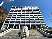 四日市市役所 453m