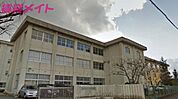 四日市市立桜中学校 1585m